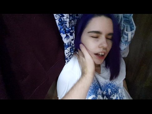 ❤️ Shkafda mening singlimni topib, unga yordam berdi seks da pornoda uz.sexonfire.ru